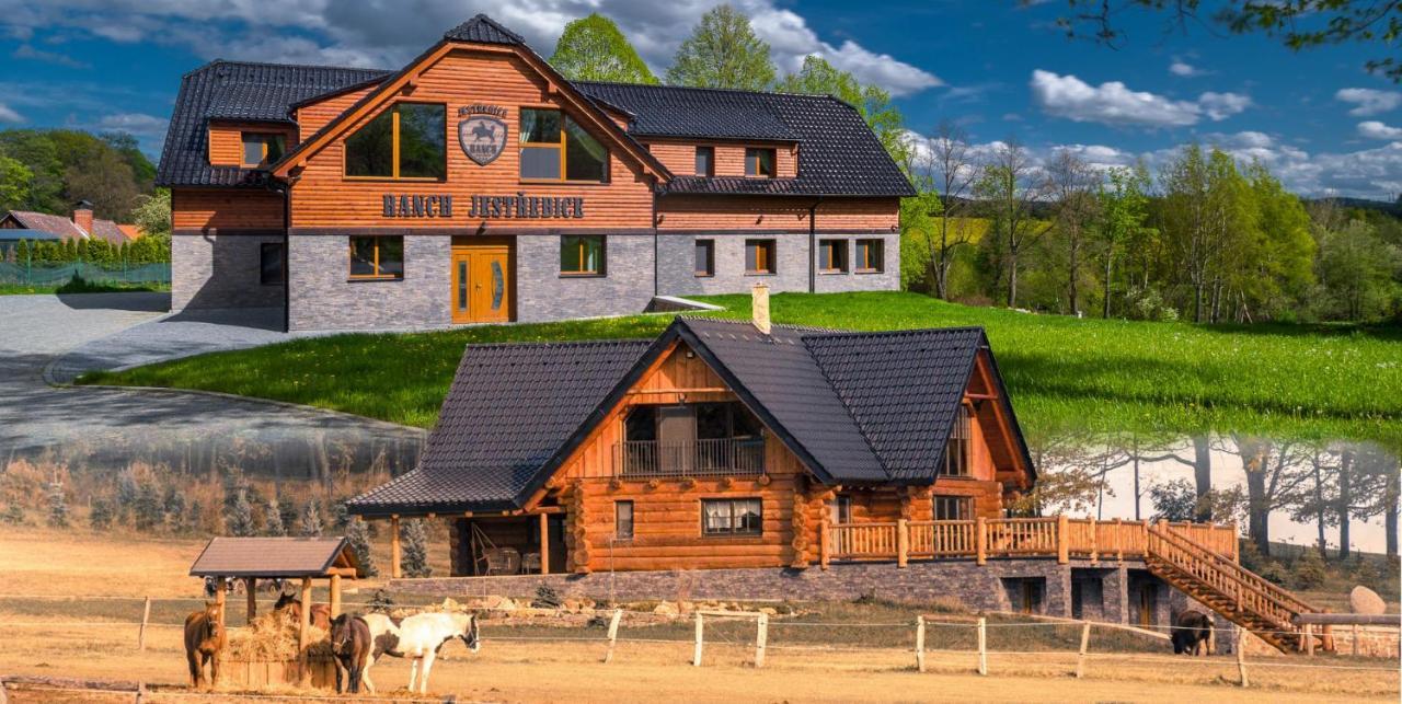 Ranch Jestrebice 호텔 Hermanicky 외부 사진